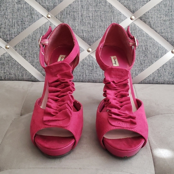 Olsenboye Sofia Ankle Strap Platform - Picture 2 of 10